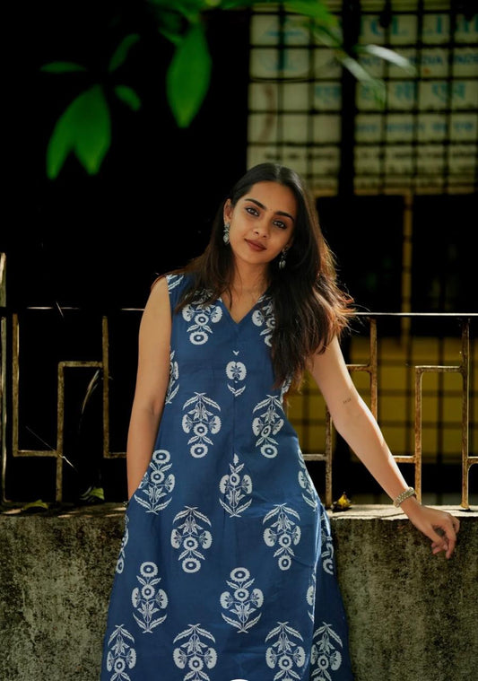 Florette Brown Kurta Set, Rayon Kurti for Women, Sleeveless Kurta