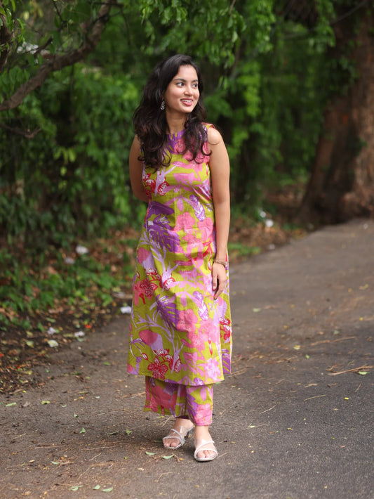 Floral Print V-Neck Cotton Co-Ord Set